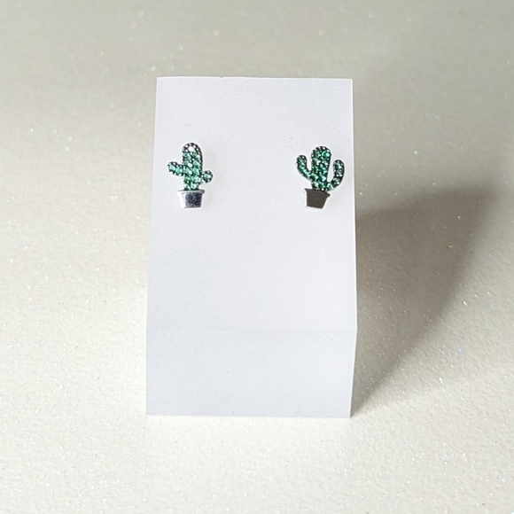 Cactus asymmetrical 925 sterling silver stud earrings - Picture 6 of 6
